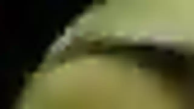 Özbek adam gizlice sevgilisiyle seksini kameraya kaydediyor.